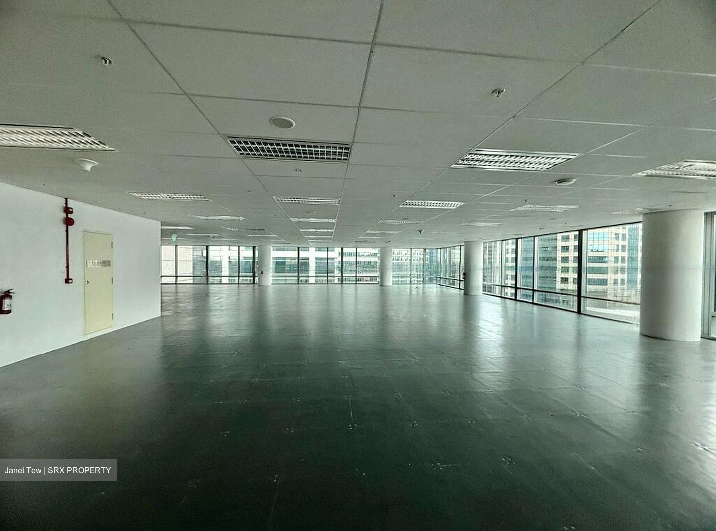 Capital Square (D1), Office #478359401